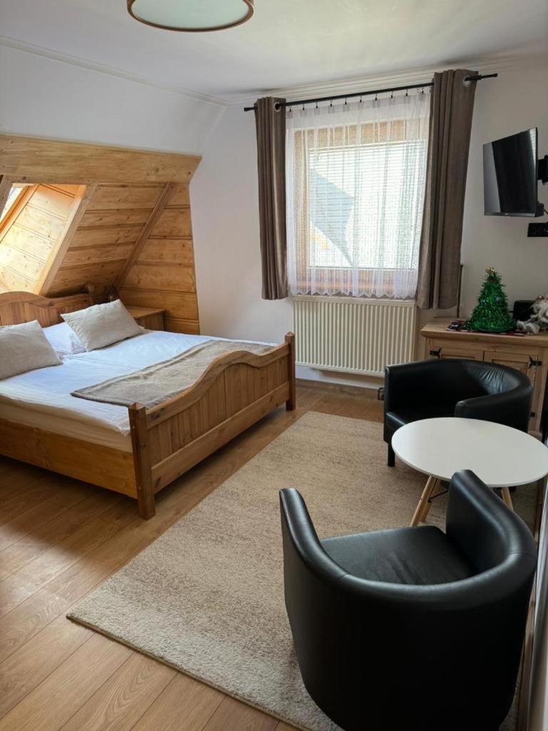 Apartamenty I Pokoje Krupowki Tuz Tuz — Photos 2